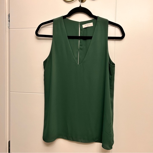 BABATON | Aritzia Maddox Sleeveless Blouse | XS - Picture 2 of 4